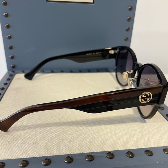 GG1304SK-001 GUCCI WOMENS SUNGLASSES - Picture 10 of 11